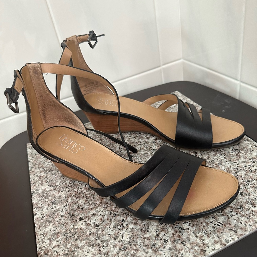 Excellent condition everyday shoes with closed back